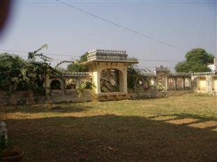 Hôtel Ravla Khempur à Udaipur Extérieur photo